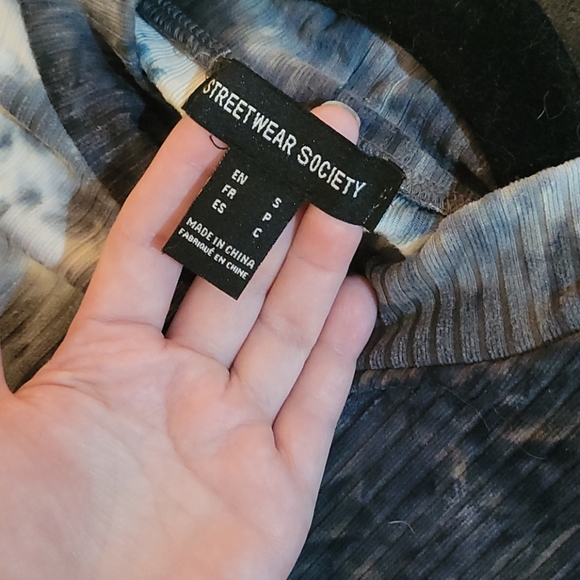 Soft Tie Dye Ribbed Mock Neck Cut-Out Bodycon Mini - Picture 3 of 3